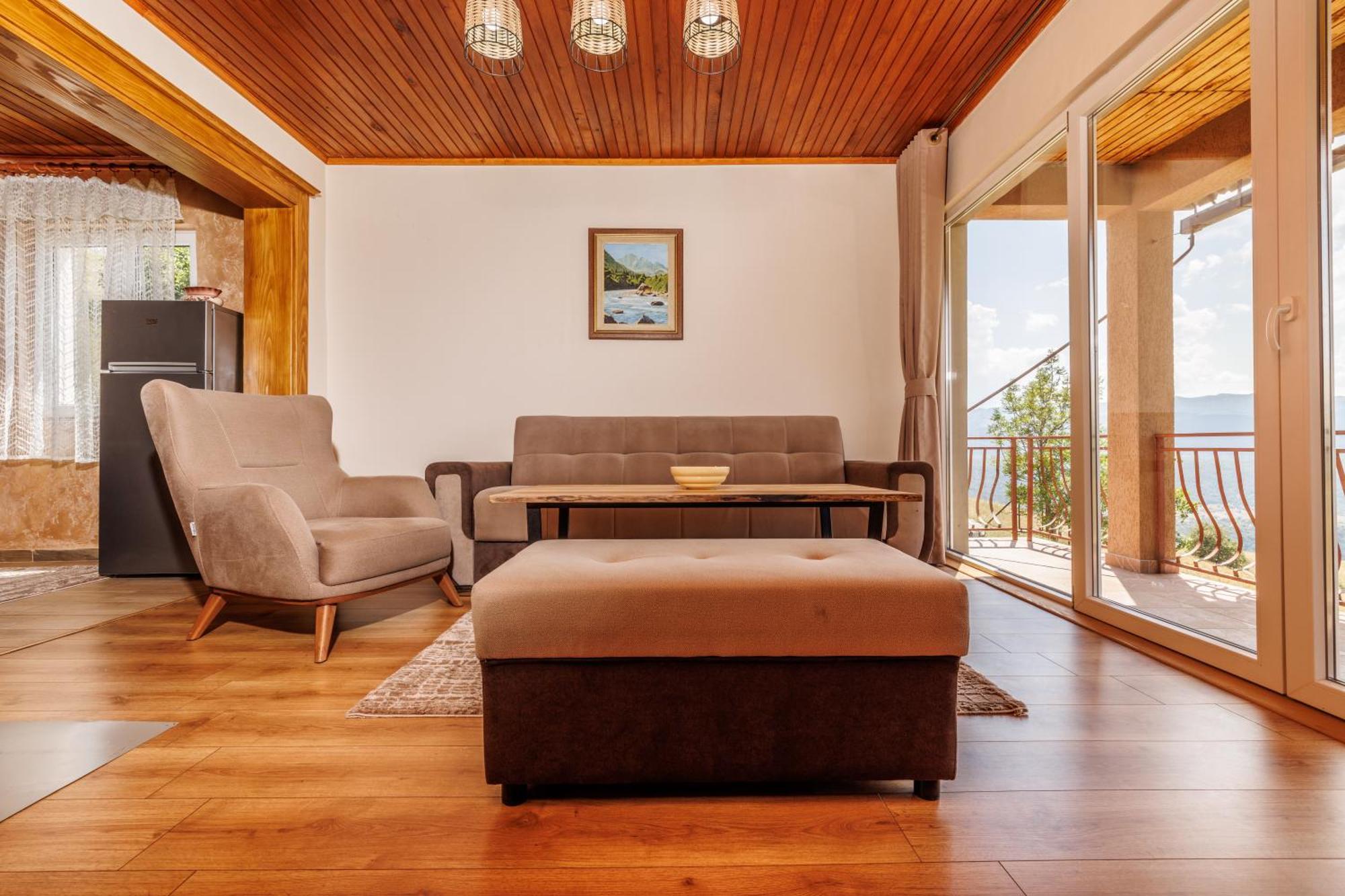 Guest House Highland Плужине Экстерьер фото